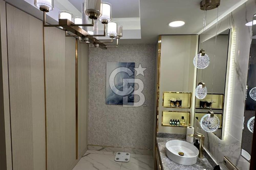 Florya Adakale'de 260m² Lüks Tasarımlı Masrafsız 4+1 Daire!