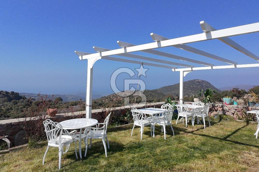 DİKİLİ'DE DENİZ MANZARALI 6 ODALI TAŞ BUTİK OTEL