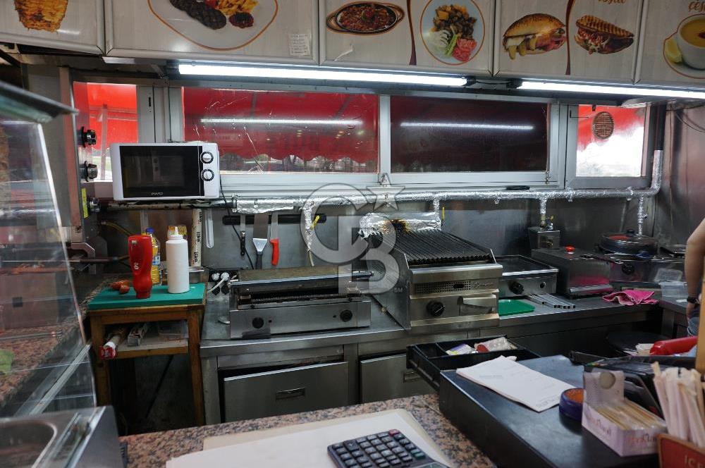 Minibüs Durağının İçerisinde Devren Kiralık Büfe