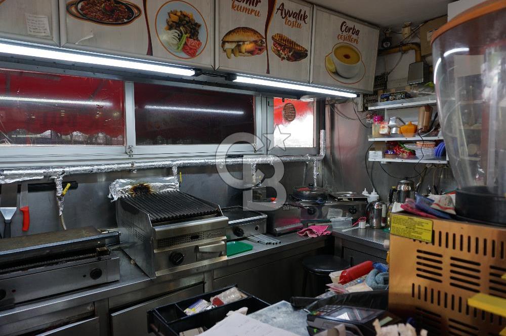 Minibüs Durağının İçerisinde Devren Kiralık Büfe