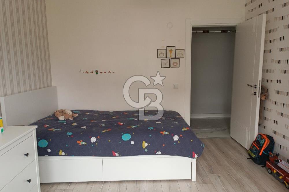 Cumhuriyet mahalllesinde 135m2 tadilatlı 2 balkonlu daire