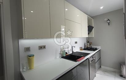 Cumhuriyet mahalllesinde 135m2 tadilatlı 2 balkonlu daire