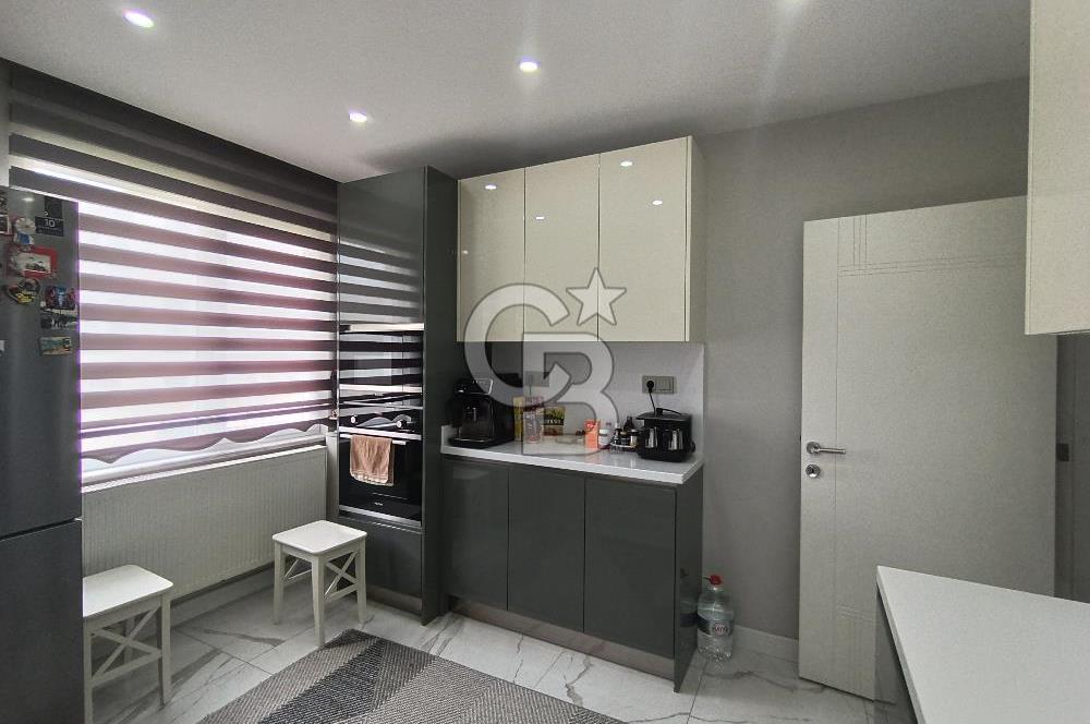 Cumhuriyet mahalllesinde 135m2 tadilatlı 2 balkonlu daire