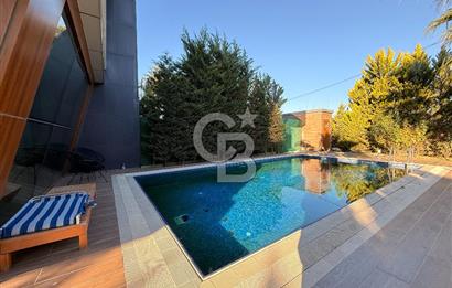 Beylikdüzü Mavera villa Satılık 7+2 Özel havuzlu villa