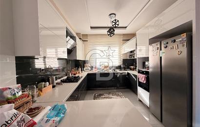 Beylikdüzü Mavera villa Satılık 7+2 Özel havuzlu villa