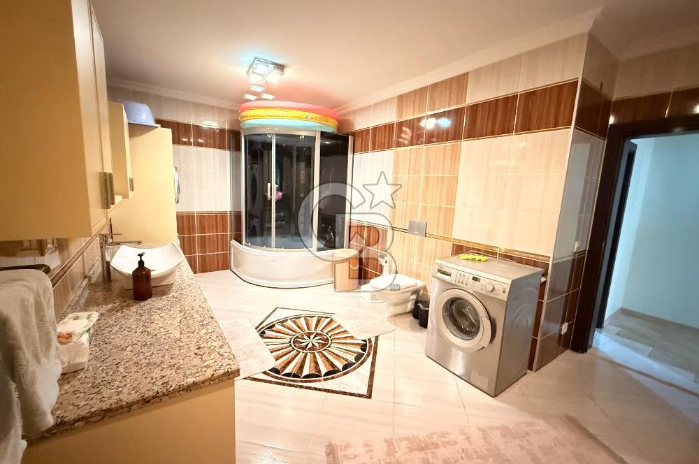 Florya Beyti Bölgesi'nde 165 m2 3+1 Satılık Çatı Katı