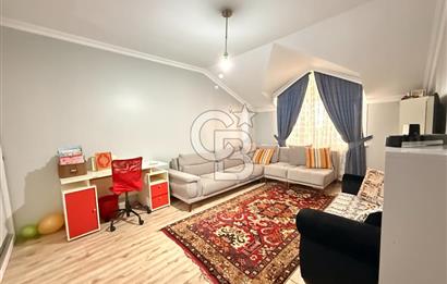 Florya Beyti Bölgesi'nde 165 m2 3+1 Satılık Çatı Katı