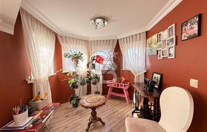 Florya Beyti Bölgesi'nde 165 m2 3+1 Satılık Çatı Katı