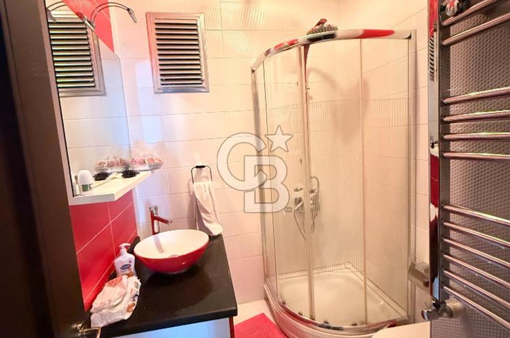 Florya Beyti Bölgesi'nde 165 m2 3+1 Satılık Çatı Katı