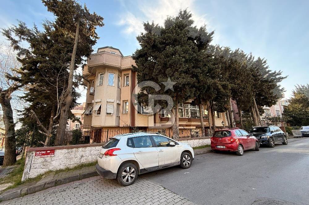 Florya Beyti Bölgesi'nde 165 m2 3+1 Satılık Çatı Katı