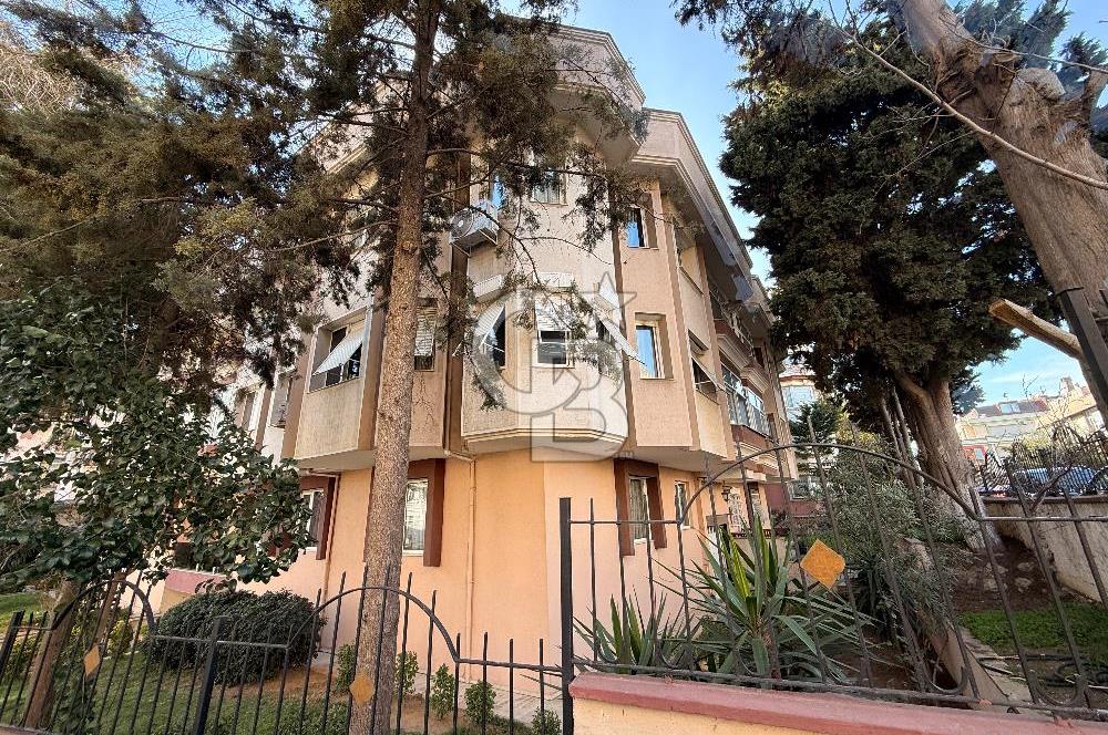 Florya Beyti Bölgesi'nde 165 m2 3+1 Satılık Çatı Katı