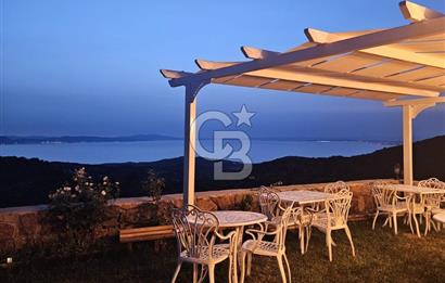 DİKİLİ'DE DENİZ MANZARALI 6 ODALI TAŞ BUTİK OTEL