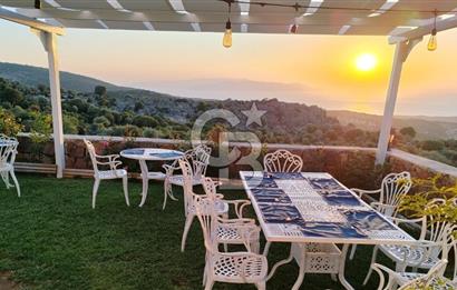 DİKİLİ'DE DENİZ MANZARALI 6 ODALI TAŞ BUTİK OTEL