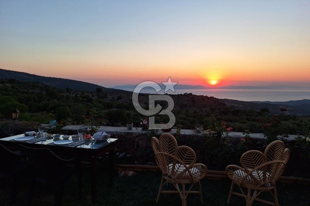 DİKİLİ'DE DENİZ MANZARALI 6 ODALI TAŞ BUTİK OTEL