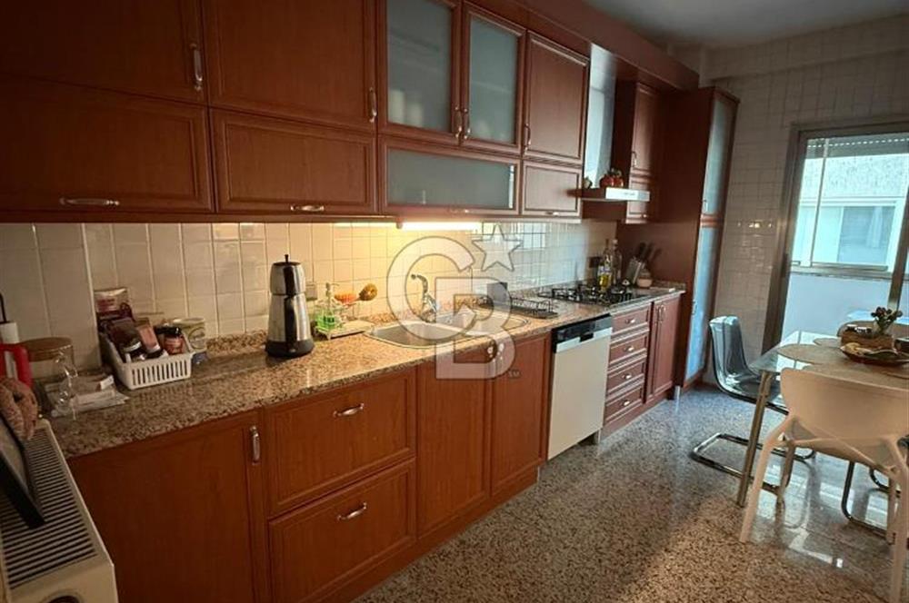 ALSANCAK PRESTİJLİ CADDESİ MUSTAFA BEY'DE KİRALIK 3+1 187M DAİRE