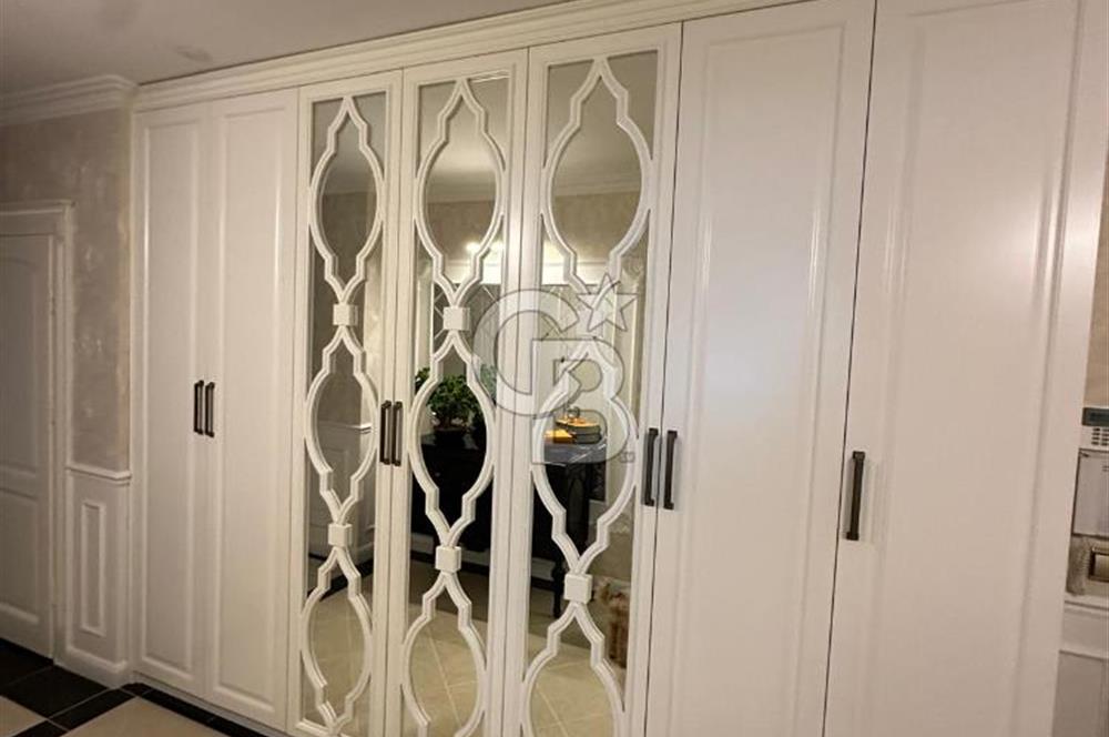 Florya Adakale'de 260m² Lüks Tasarımlı Masrafsız 4+1 Daire!