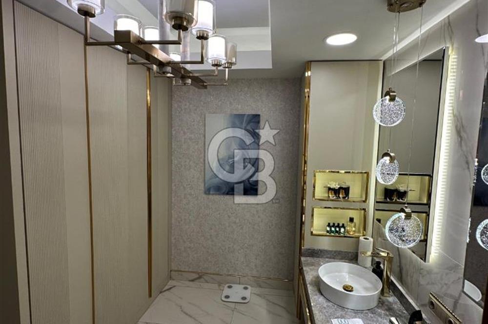 Florya Adakale'de 260m² Lüks Tasarımlı Masrafsız 4+1 Daire!