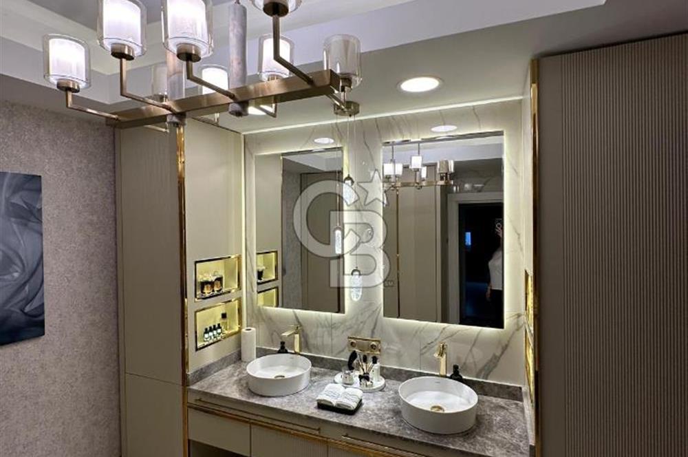 Florya Adakale'de 260m² Lüks Tasarımlı Masrafsız 4+1 Daire!