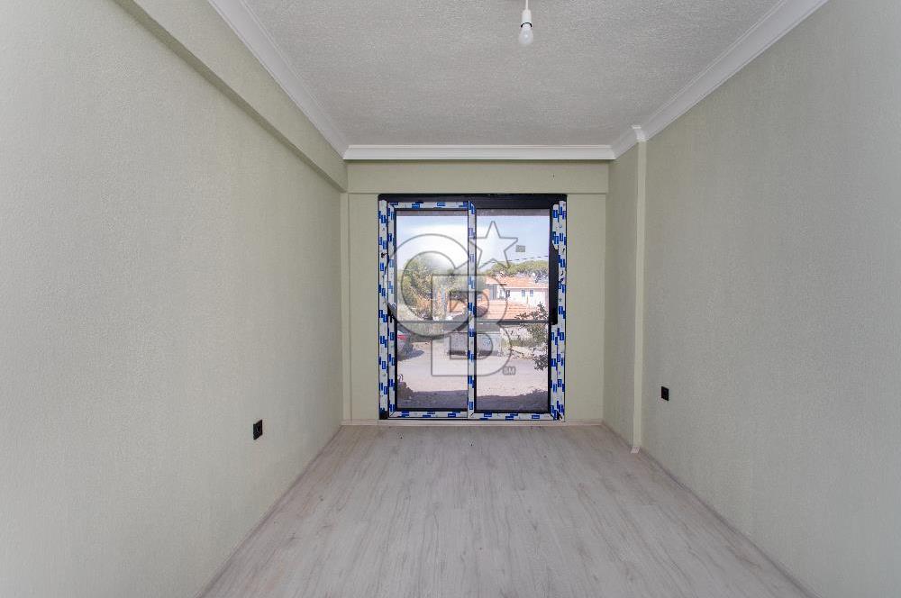 Foça Kazım Dirik Mah. Merkezi Konumda Satılık 2+1 Daire