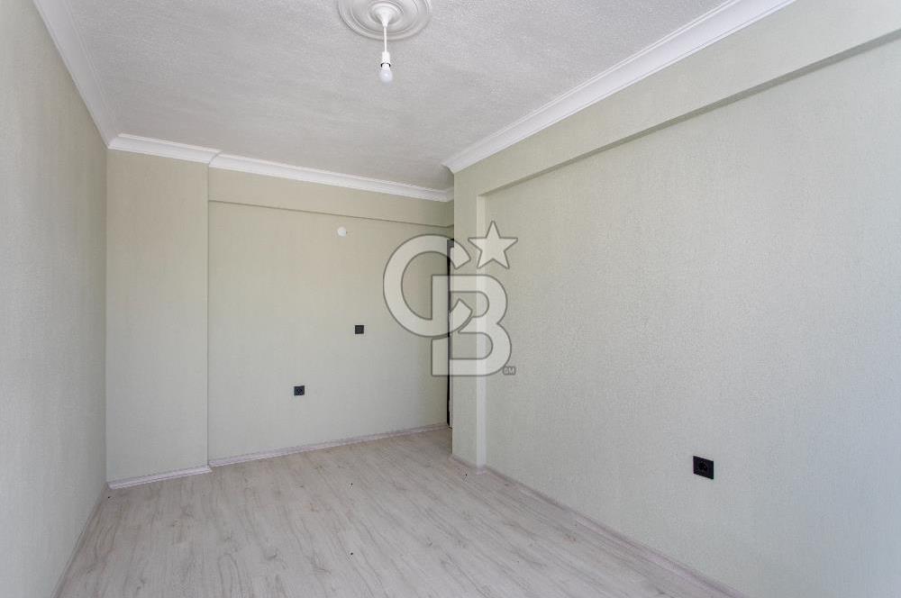 Foça Kazım Dirik Mah. Merkezi Konumda Satılık 2+1 Daire