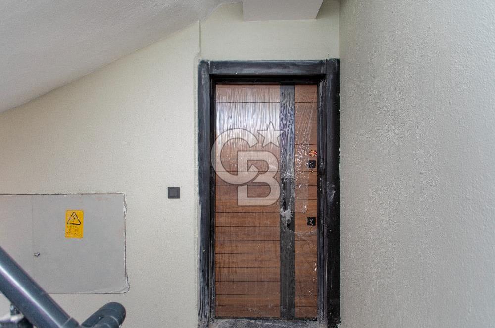 Foça Kazım Dirik Mah. Merkezi Konumda Satılık 2+1 Daire