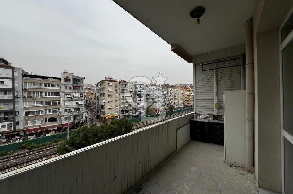 Bayraklı Sahil Fuat Edip Baksı Mahallesinde 2+1 Kiralık Daire 