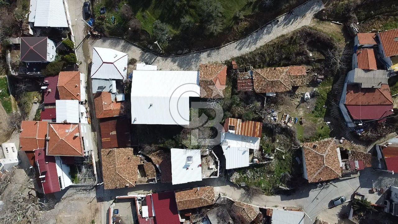 KEMALPAŞA YUKARIKIZILCA KÖY İÇİNDE SATILIK MÜSTAKİL EV
