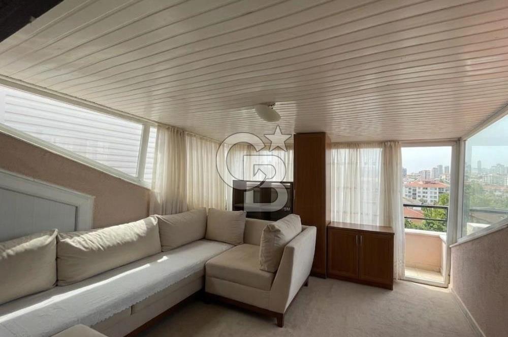 ÇAYYOLU’NUN MERKEZİNDE SATILIK 4+2 VİLLA