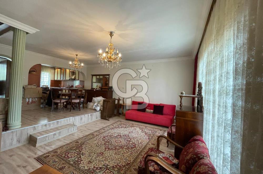 ÇAYYOLU’NUN MERKEZİNDE SATILIK 4+2 VİLLA