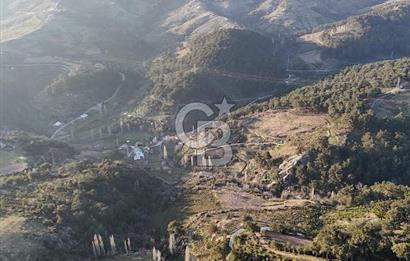 Karabağlar Kavacık'ta konut + ticari yapı kayıt belgeli satılık bağ