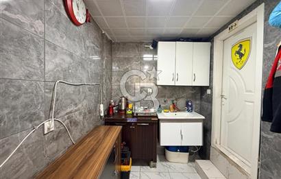 Balçova'da Merkezi Konumda Satılık 32m² Dükkan