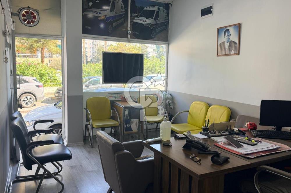 Balçova'da Merkezi Konumda Satılık 32m² Dükkan