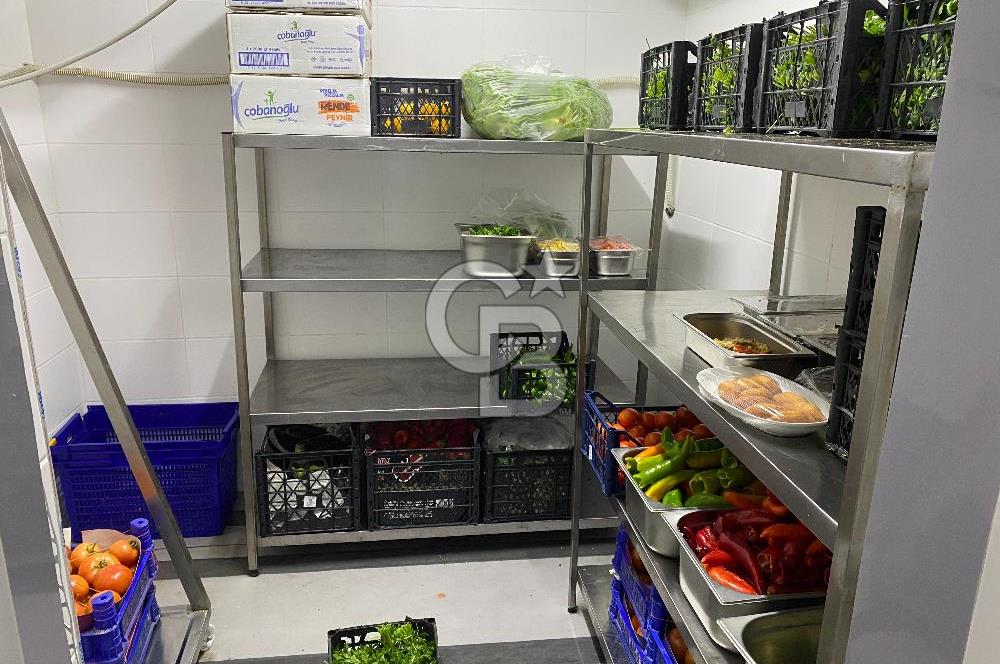 Kadıköy'de Devren Restoran: Otopark Bağlantılı, 450m²