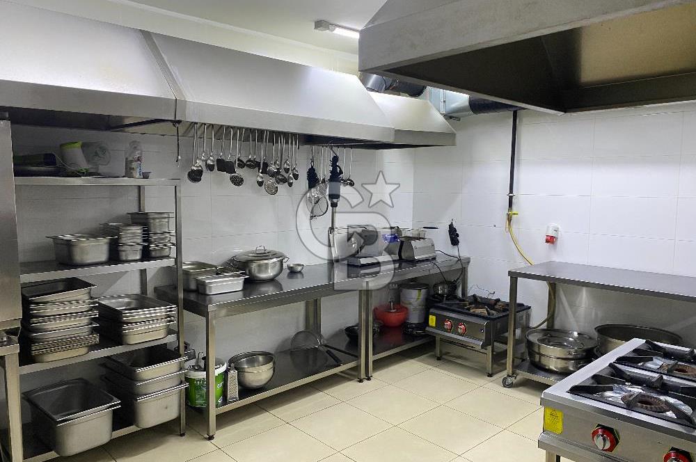 Kadıköy'de Devren Restoran: Otopark Bağlantılı, 450m²