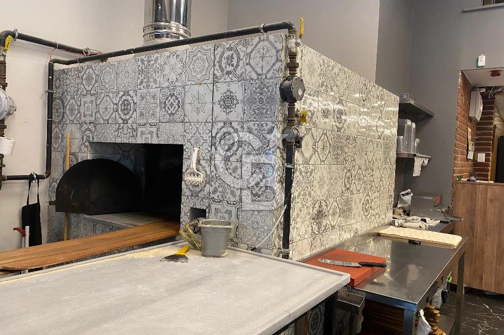 Kadıköy'de Devren Restoran: Otopark Bağlantılı, 450m²