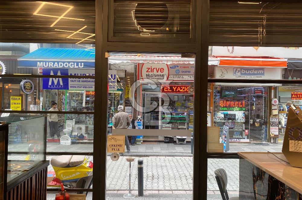 Kadıköy'de Devren Restoran: Otopark Bağlantılı, 450m²