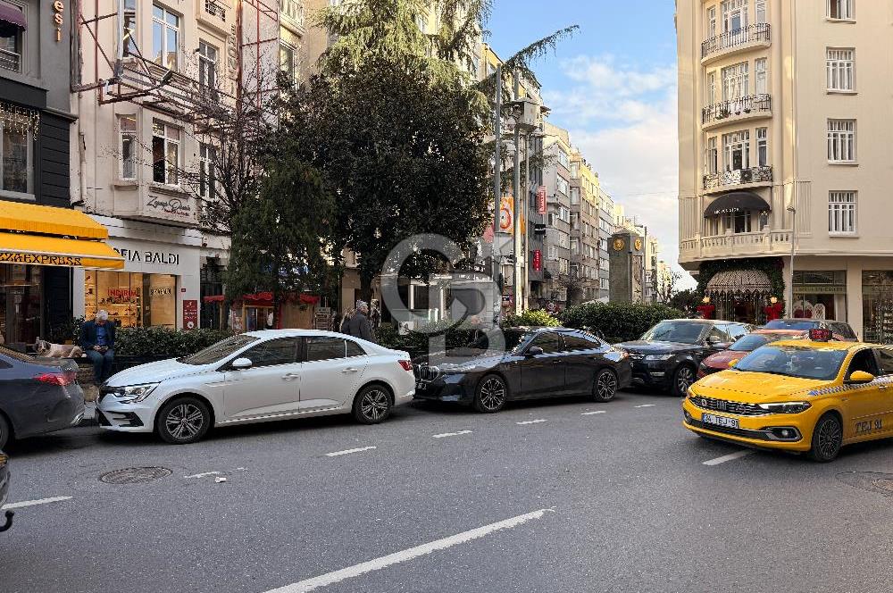 Nişantaşı Teşvikiye'de Devren Lüks Güzellik Merkezi