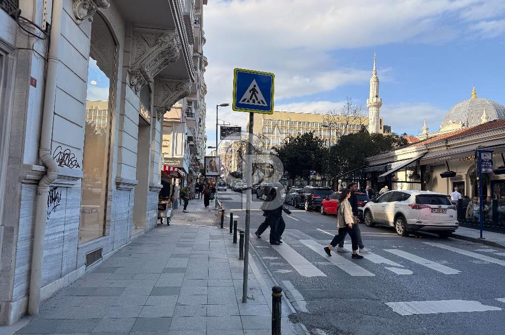 Nişantaşı Teşvikiye'de Devren Lüks Güzellik Merkezi
