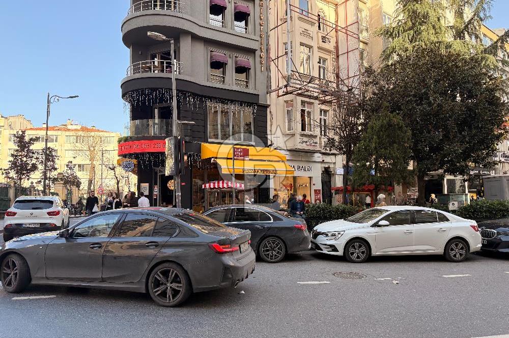 Nişantaşı Teşvikiye'de Devren Lüks Güzellik Merkezi