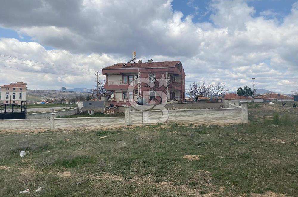 KIRŞEHİR BAHÇELİEVLER CADDE CEPHELİ İMARLI 514 M2 SATILIK ARSA