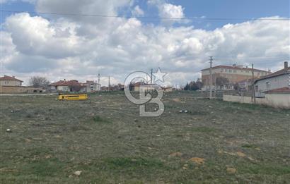 KIRŞEHİR BAHÇELİEVLER CADDE CEPHELİ İMARLI 514 M2 SATILIK ARSA