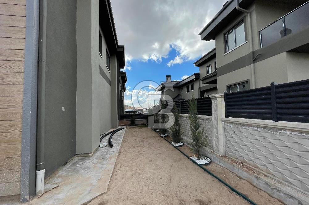 CB ULTRA'DAN AKSARAY'DA SATILIK 5+1 VİLLA