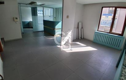 Pendik Batı mah satılık 2+1 iş hanı katı 75 m2 net iskanlı ofis