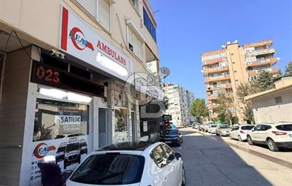 Balçova'da Merkezi Konumda Satılık 32m² Dükkan