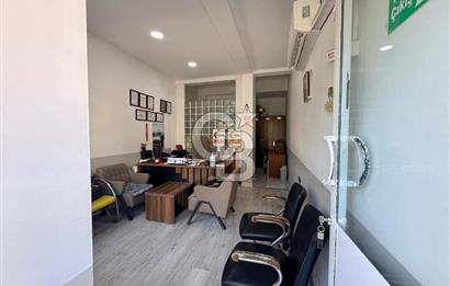 Balçova'da Merkezi Konumda Satılık 32m² Dükkan