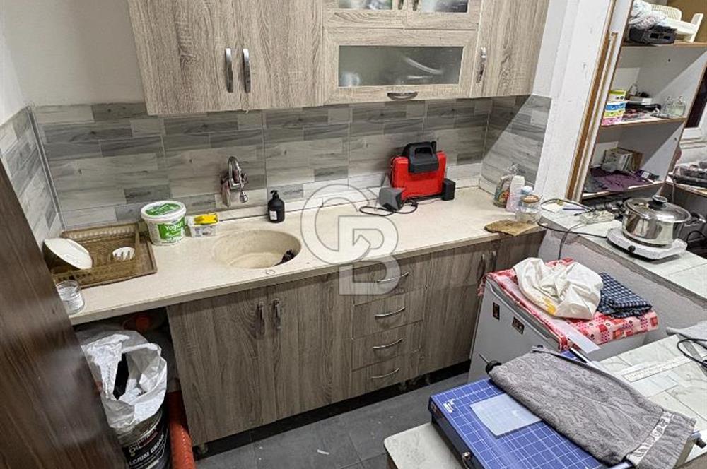 eski sanayi bitişiğinde yetkili servis dükkanı