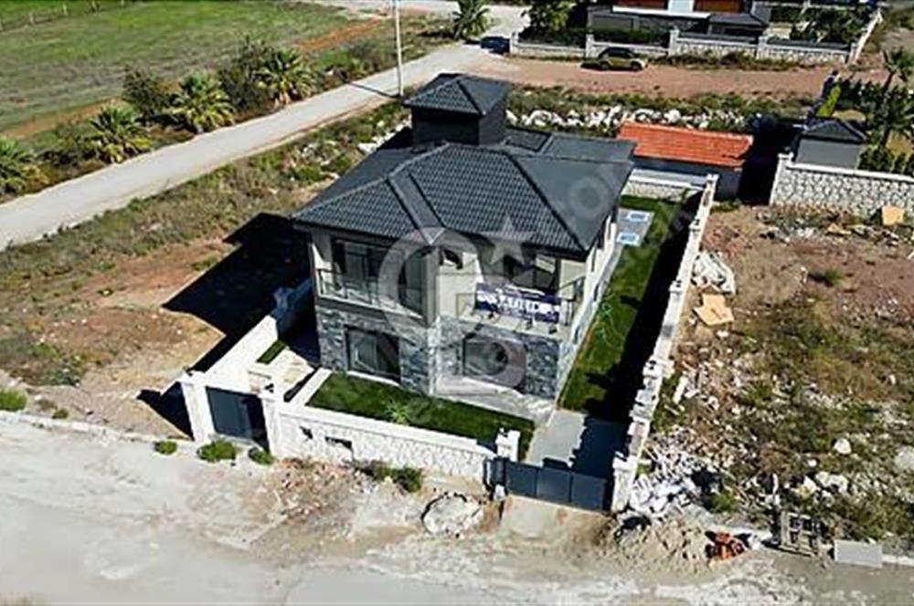 Seferihisar'da Satılık 3+1 Havuzlu Müstakil Villa