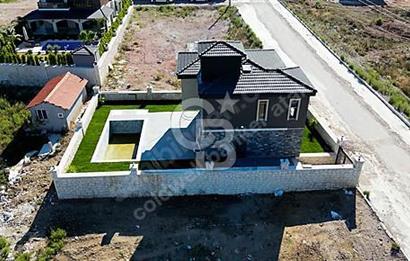 Seferihisar'da Satılık 3+1 Havuzlu Müstakil Villa