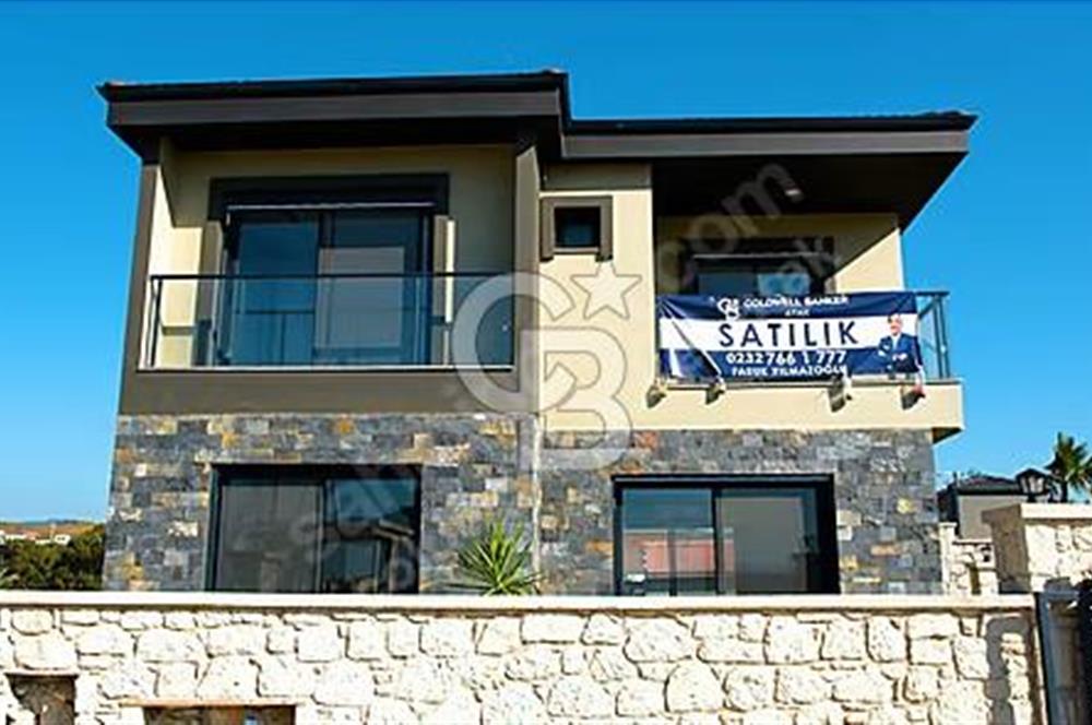 Seferihisar'da Satılık 3+1 Havuzlu Müstakil Villa