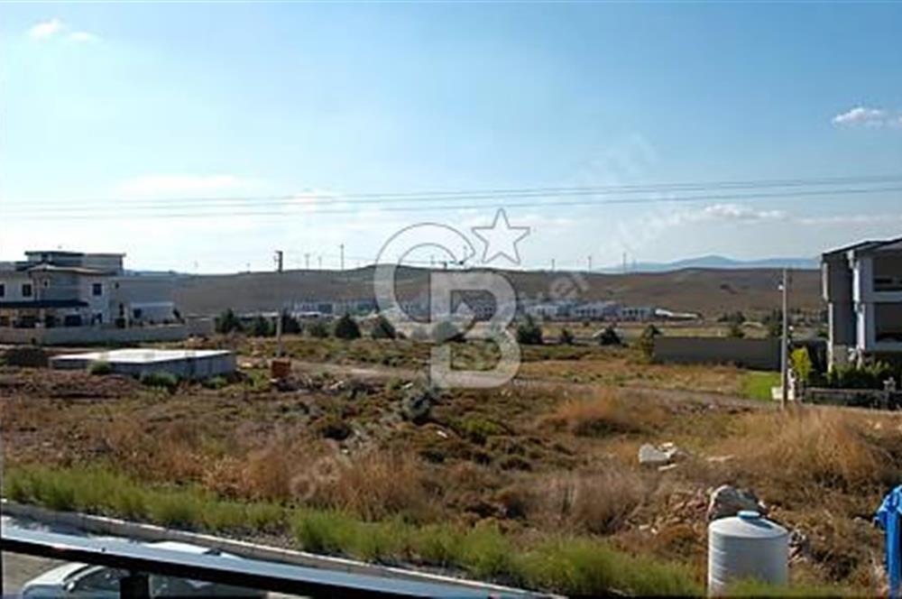 Seferihisar'da Satılık 3+1 Havuzlu Müstakil Villa